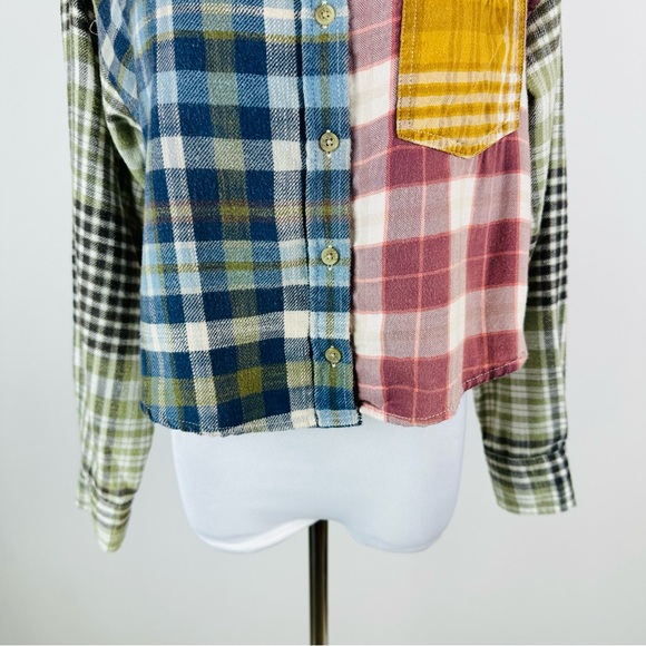American Eagle Mixed Plaid Button Down Shirt XS - Picture 3 of 13